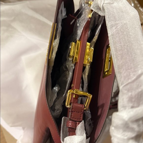 Elegant Burgundy peekaboo genuine Leather Handbag NEW - Picture 10 of 13